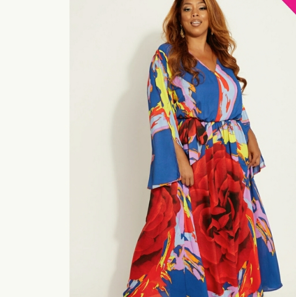 BELTED ABSTRACT ROSE MAXI DRESS